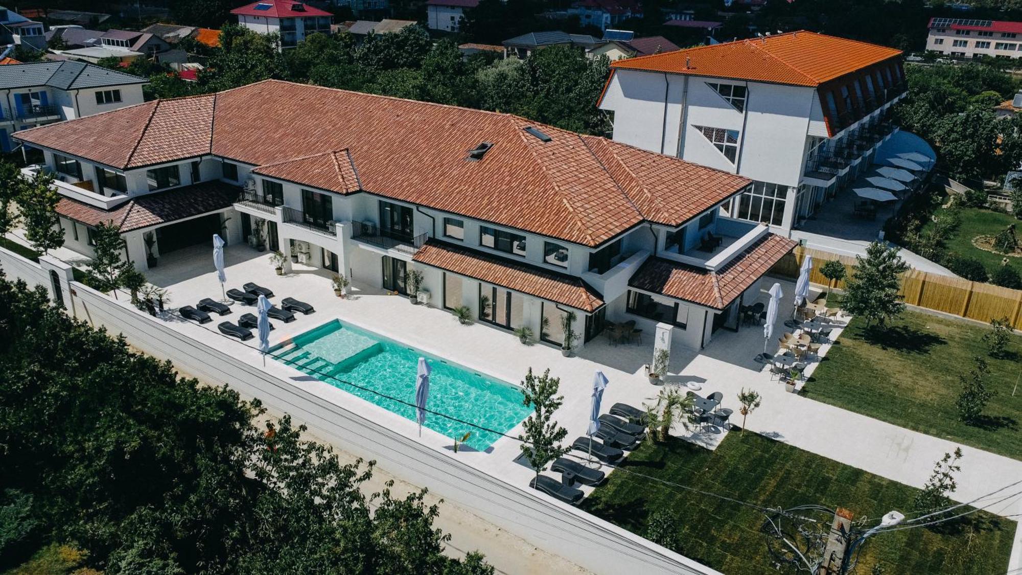 Hotel Luuma Două Mai Exterior foto